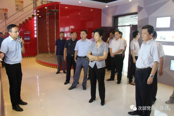 协主席闫波、副主席龙茂义一行到次邱镇视察安